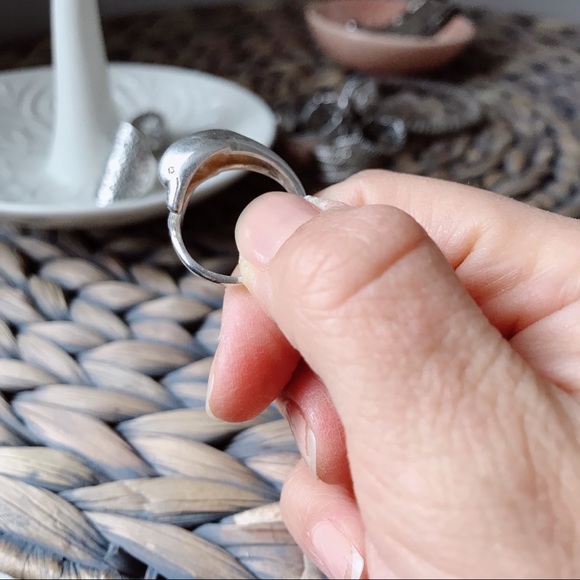 Sterling Silver Ring - Picture 3 of 6